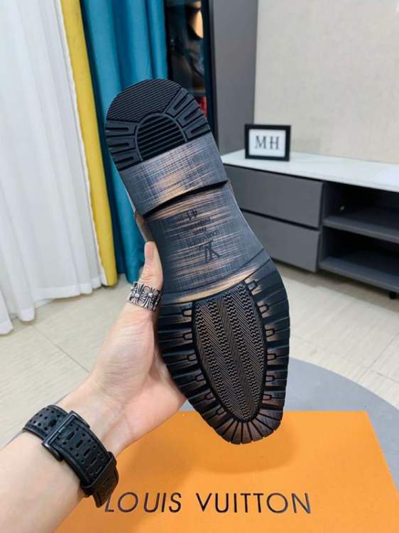 Picture of Louis Vuitton Shoes _SKULVsz38-46mnf033614164